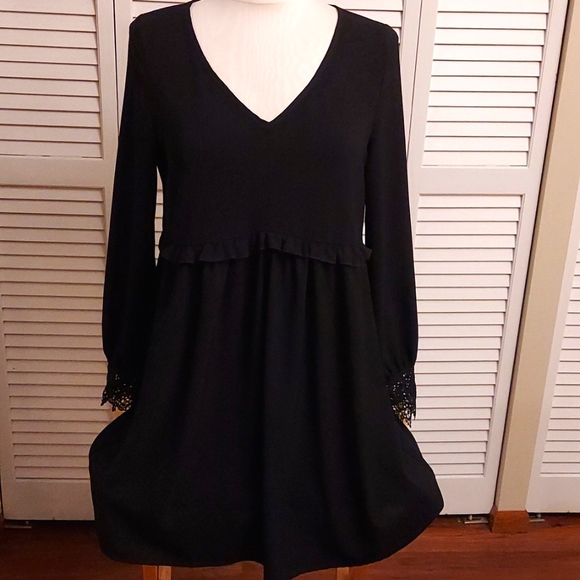 Babydoll Dress Lace Cuffed Sleeves - Picture 1 of 5
